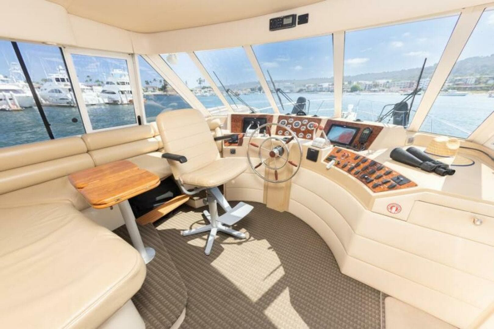 2004 Meridian 490 Pilothouse