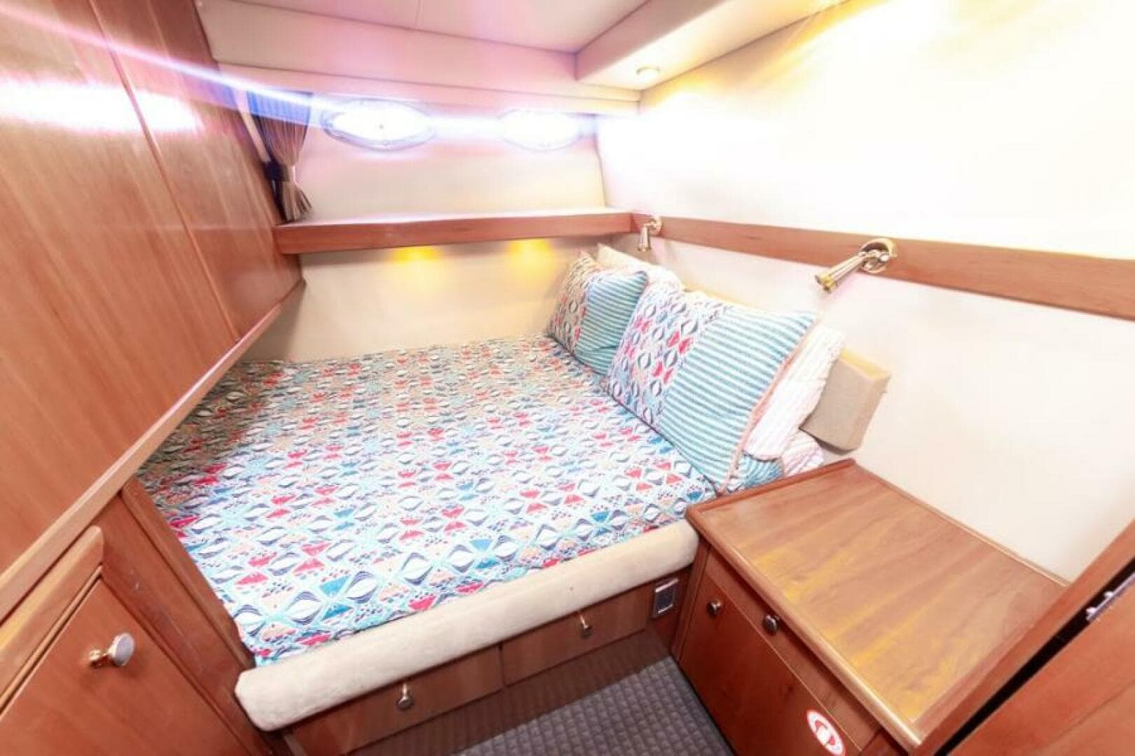 2004 Meridian 490 Pilothouse