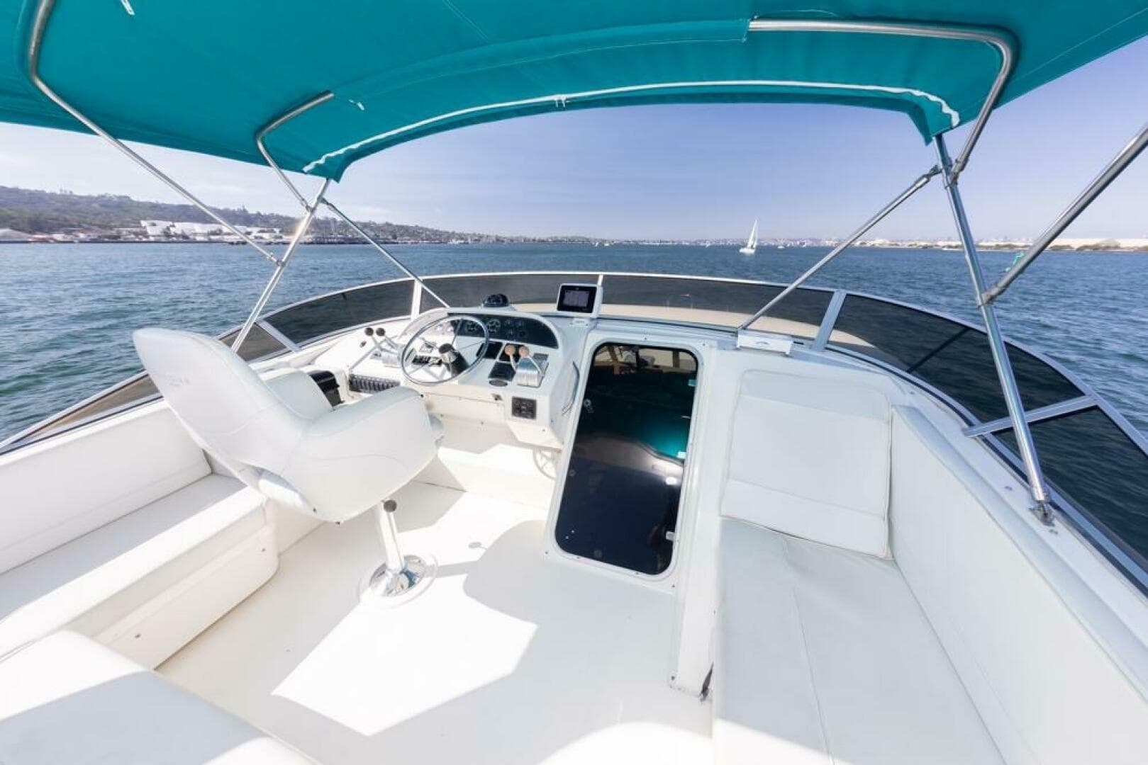 2004 Meridian 490 Pilothouse