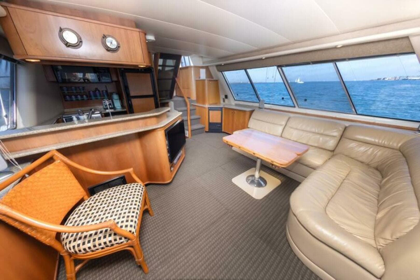 2004 Meridian 490 Pilothouse
