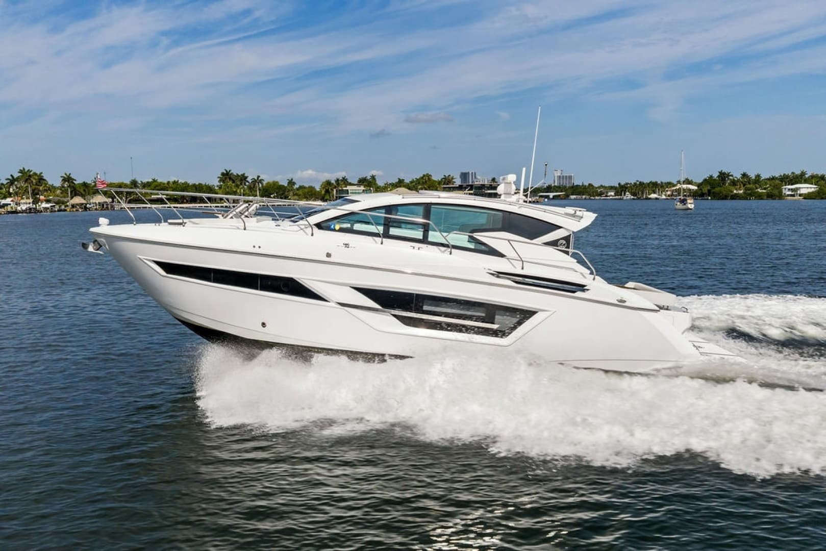 2022 Cruisers Yachts 46 CANTIUS