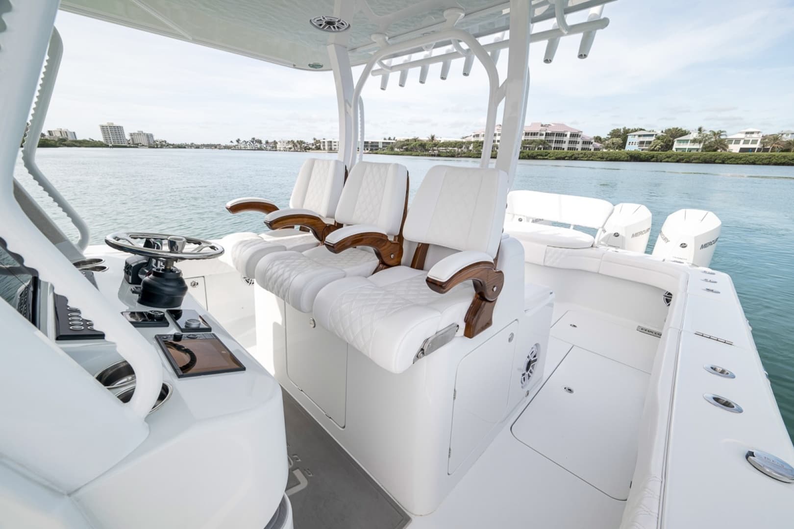 2024 Costa Custom 34 SV