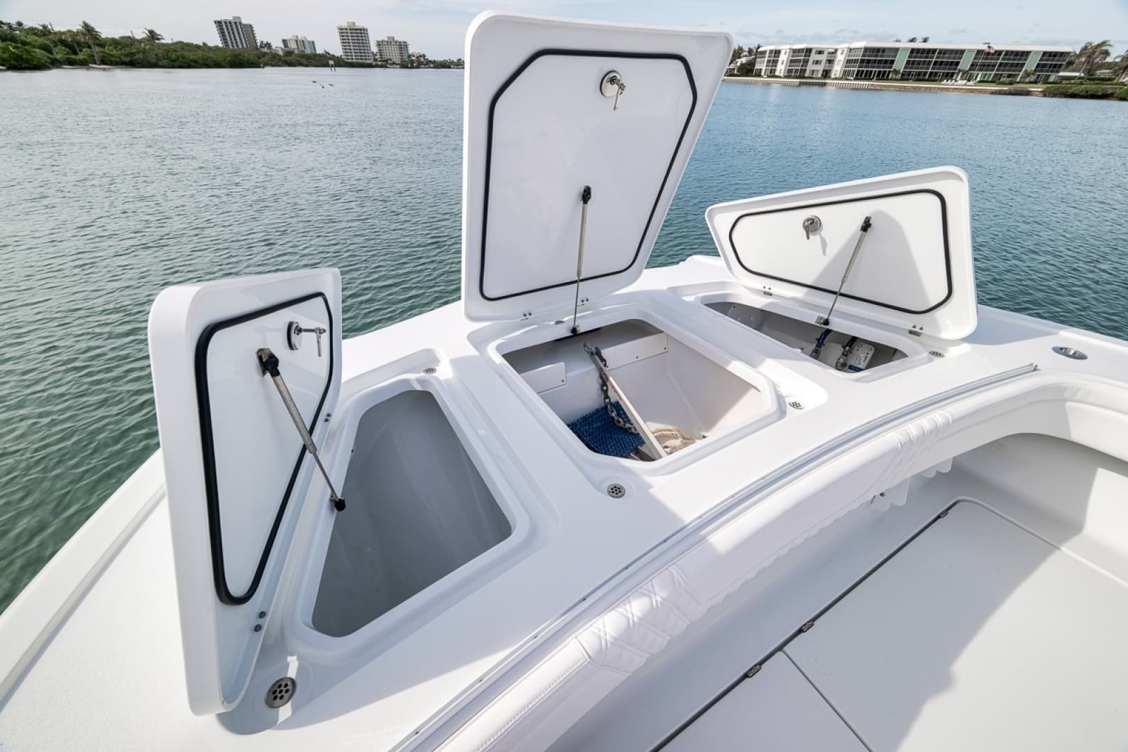 2024 Costa Custom 34 SV