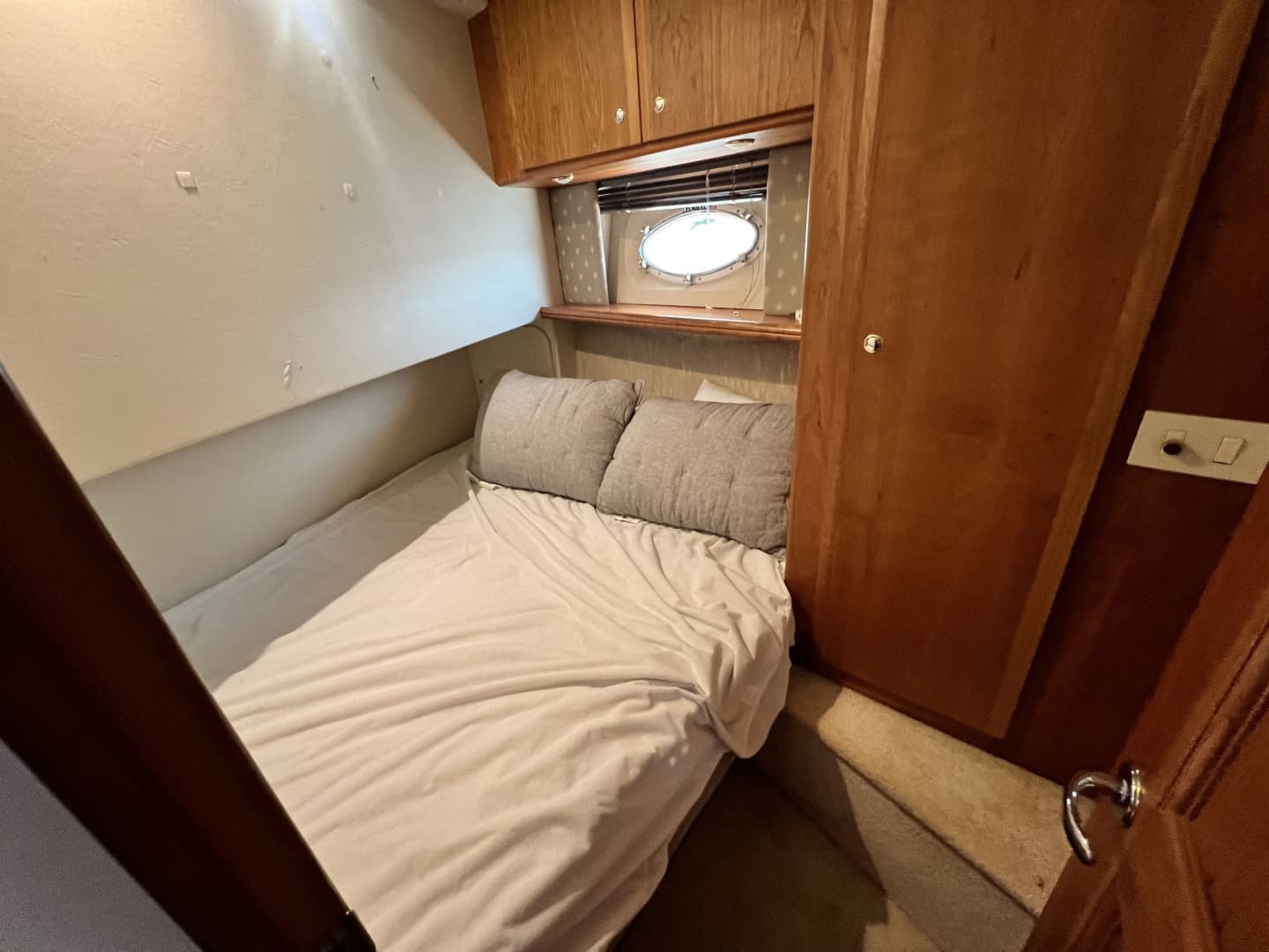 2000 Silverton 42C