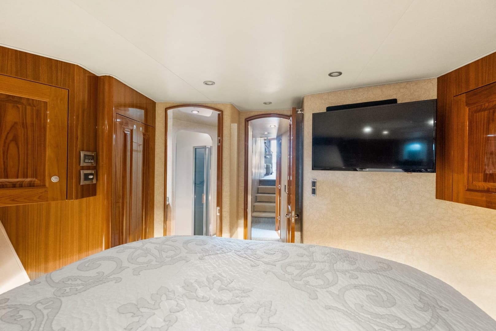 Forward VIP Stateroom