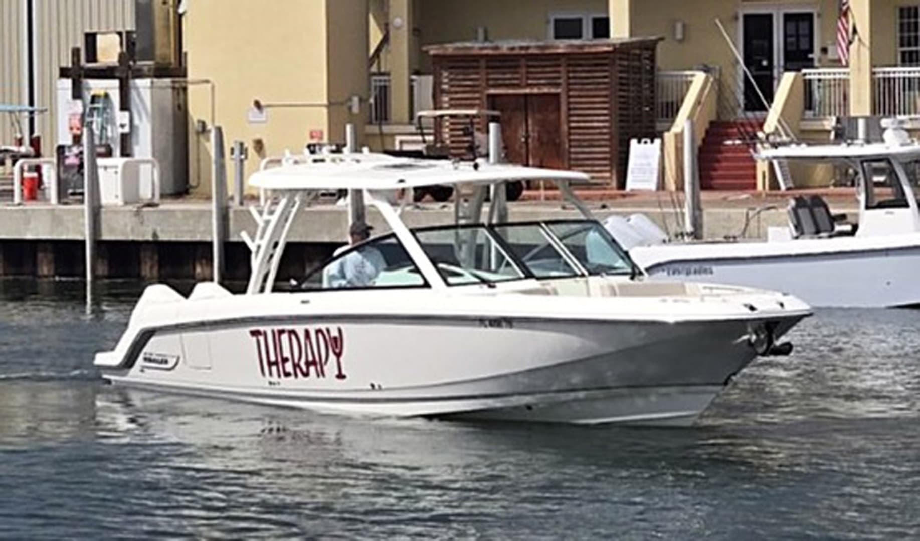 2022 Boston Whaler 320 Vantage