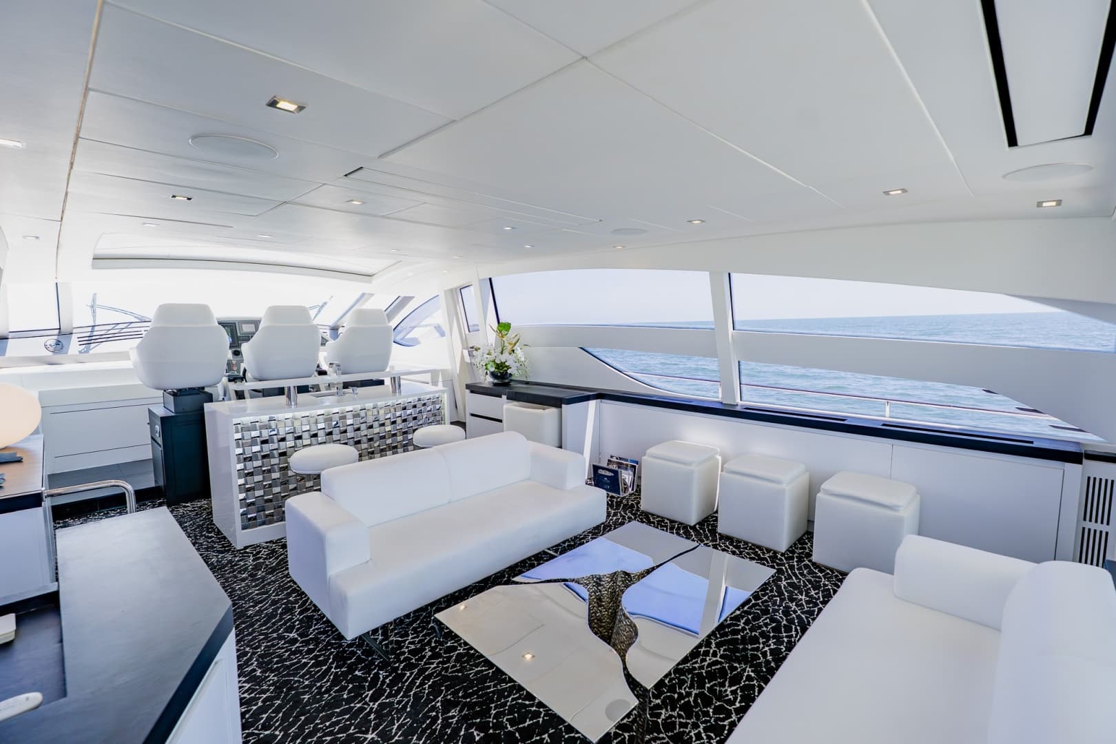 2010 Pershing 80