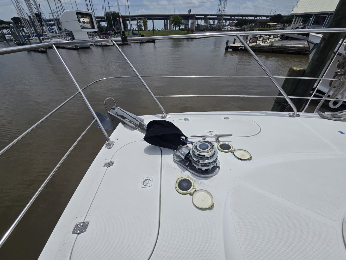 2000 Carver 530
