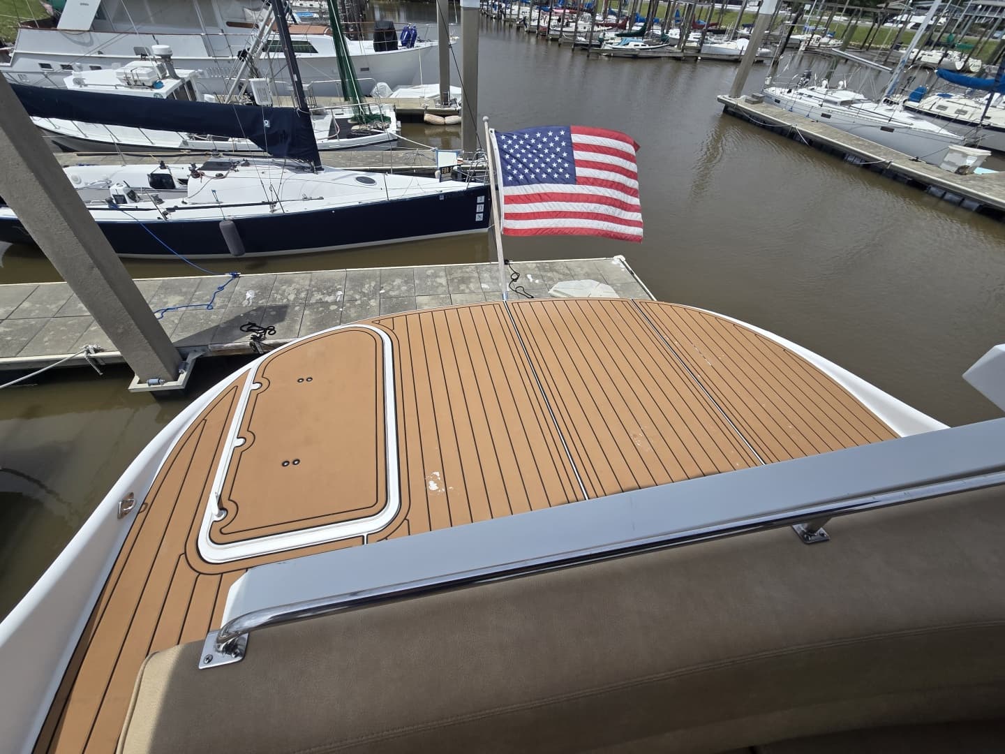 2000 Carver 530