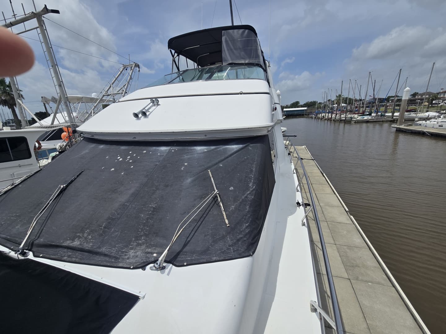 2000 Carver 530
