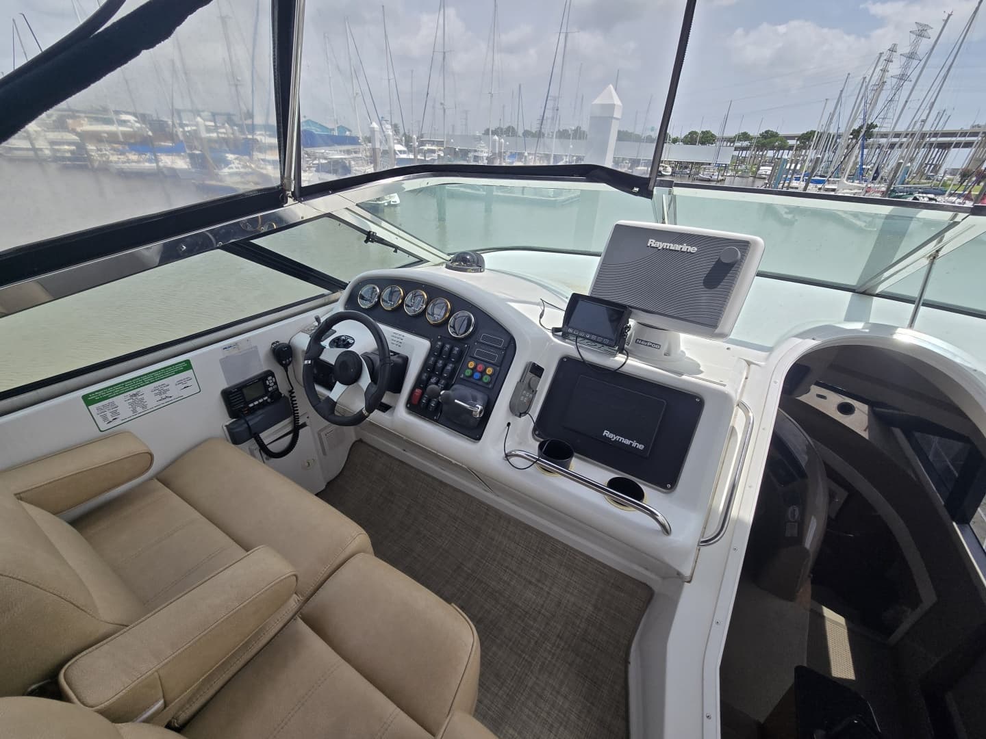 2000 Carver 530