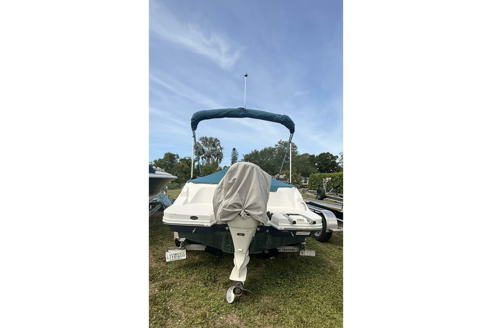 2020 Hurricane SunDeck Sport 185 OB