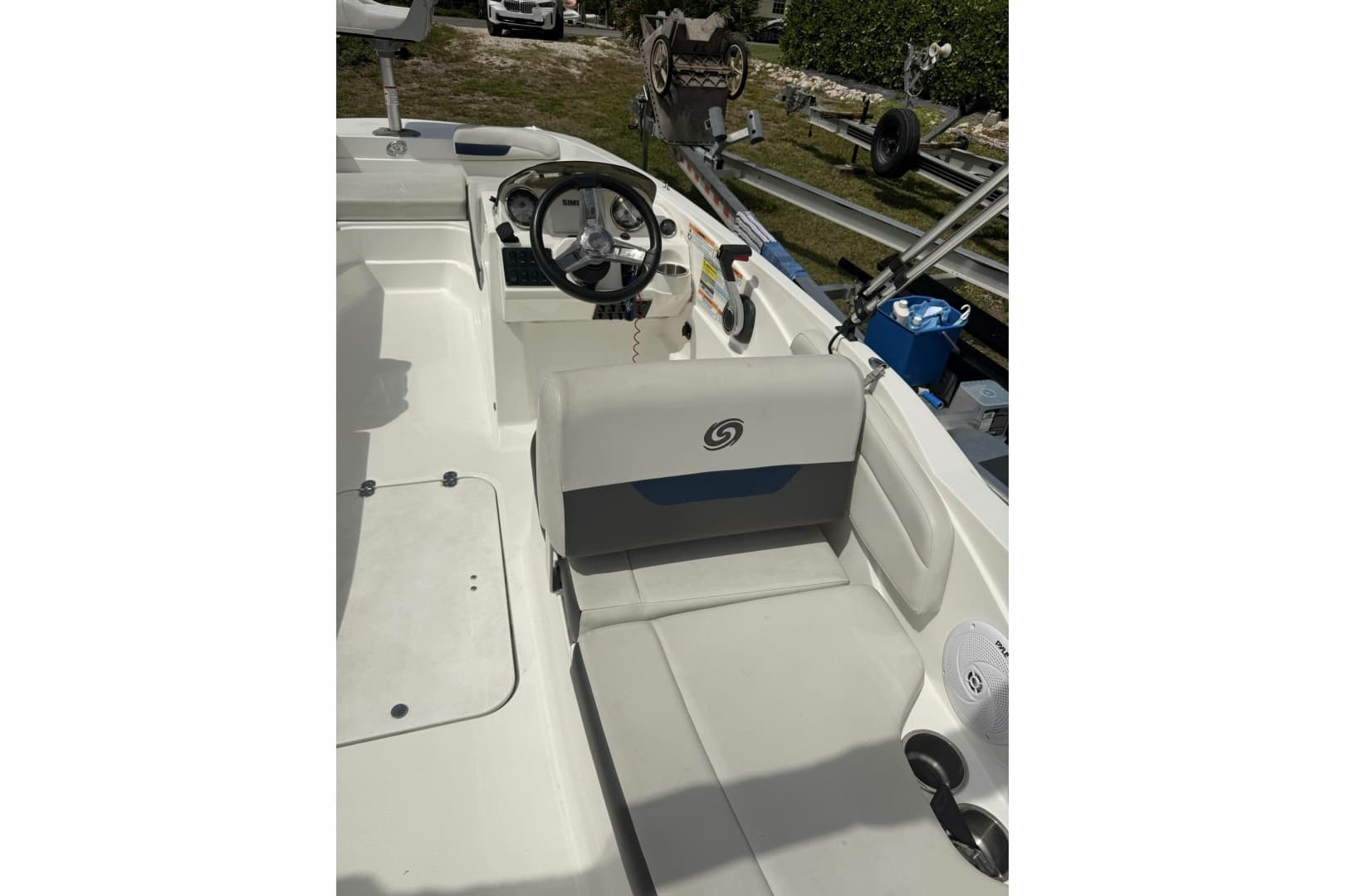 2020 Hurricane SunDeck Sport 185 OB