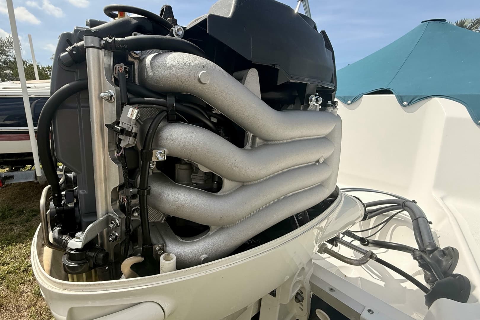 2020 Hurricane SunDeck Sport 185 OB