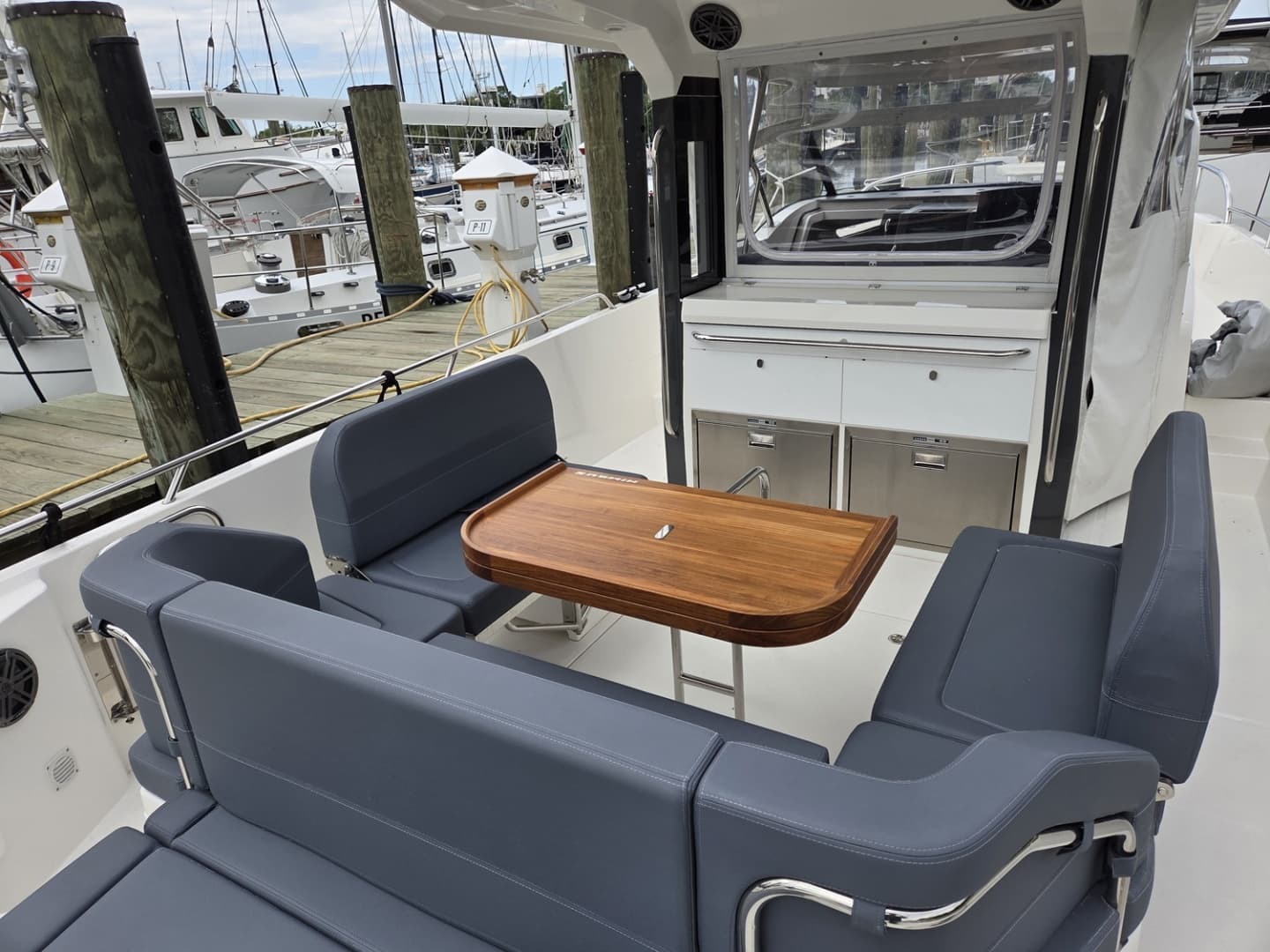 2023 Nimbus Tender 11
