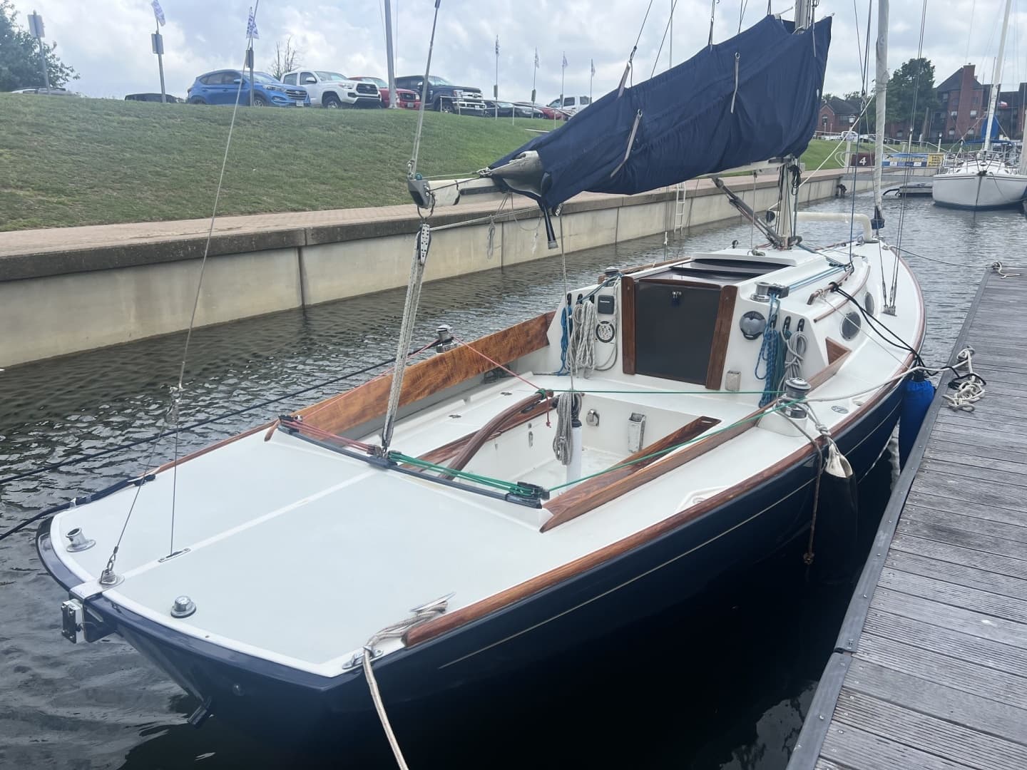 1998 Alerion Express