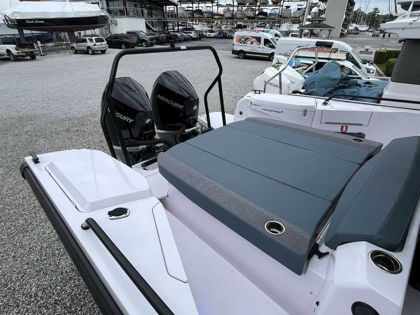 2025 Axopar 37 Sun Top