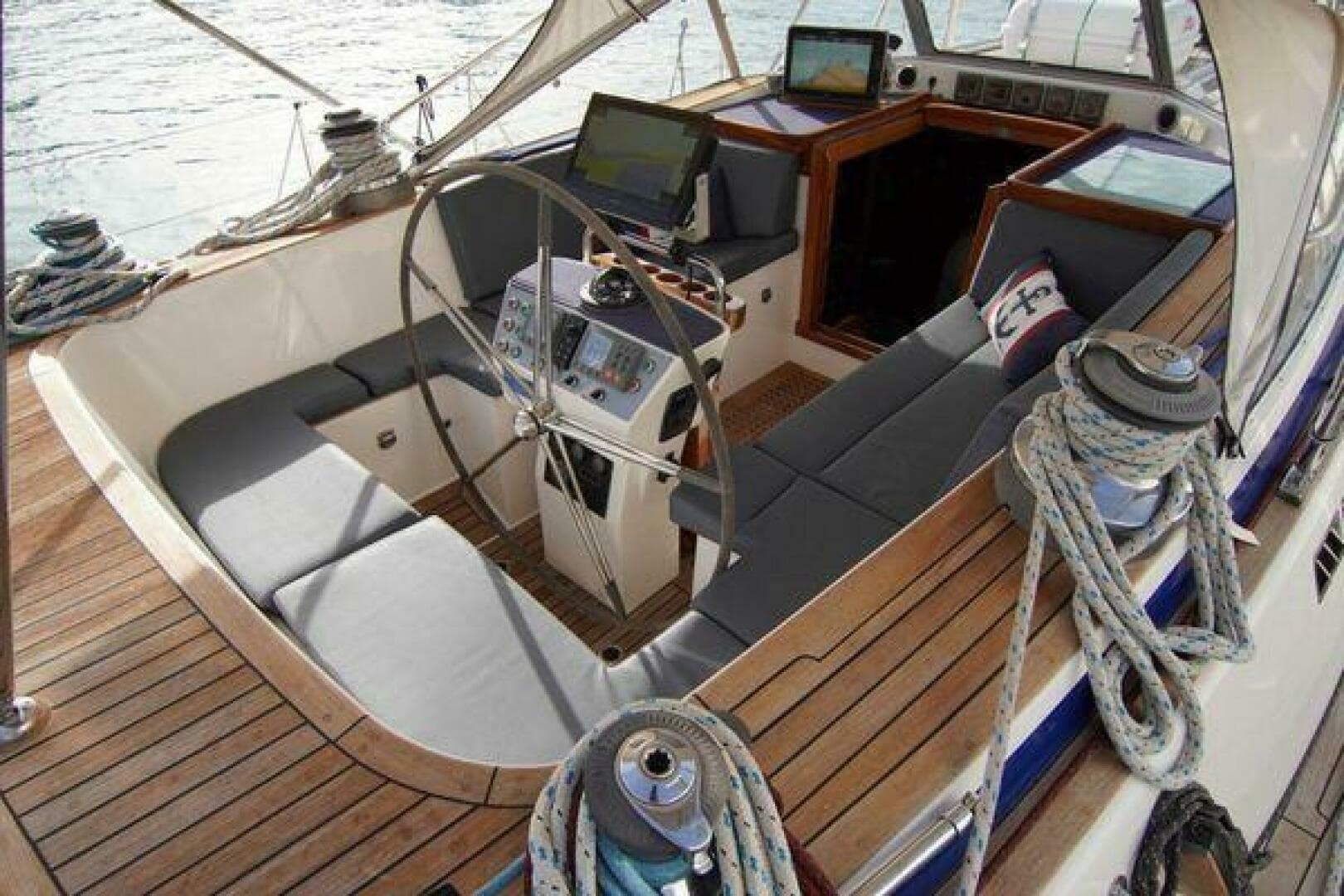 2002 Hallberg-Rassy 53