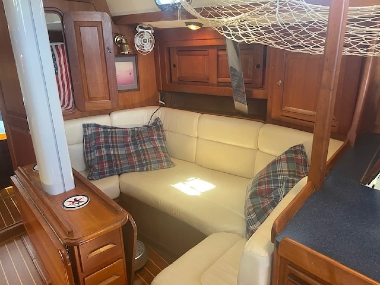 2001 Tartan 3700