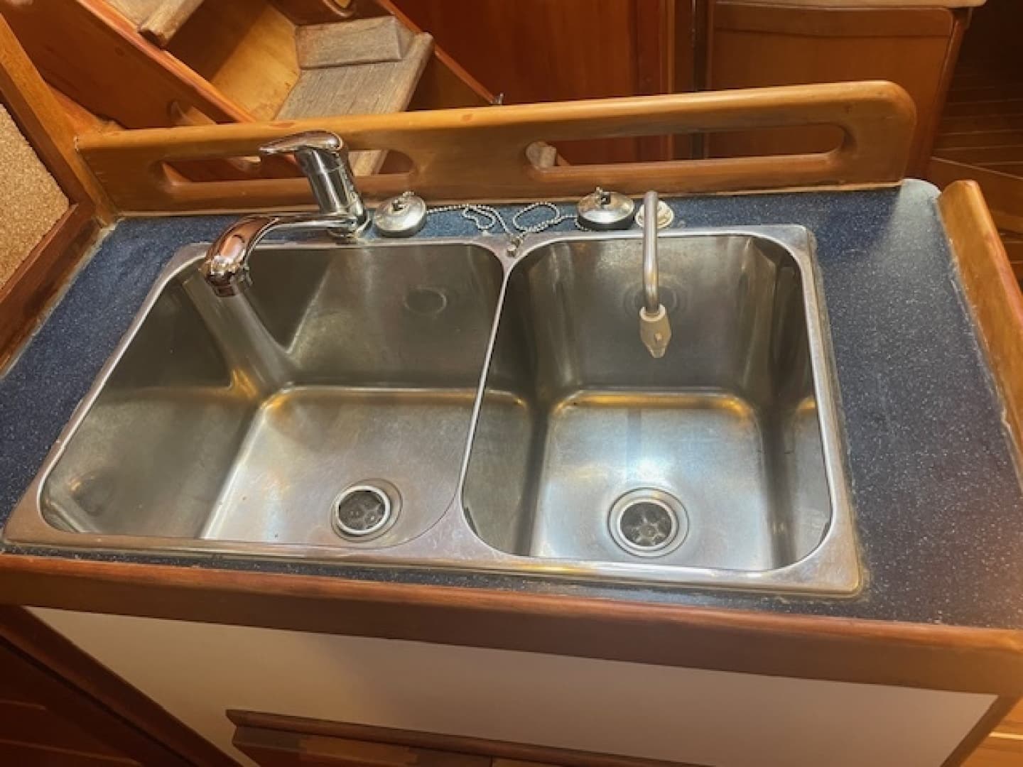 2001 Tartan 3700