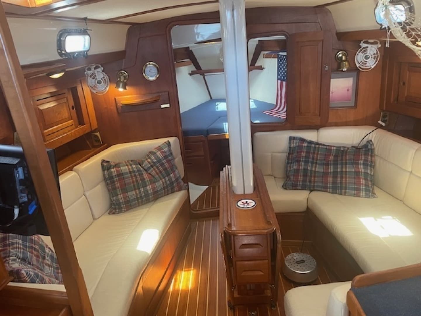 2001 Tartan 3700