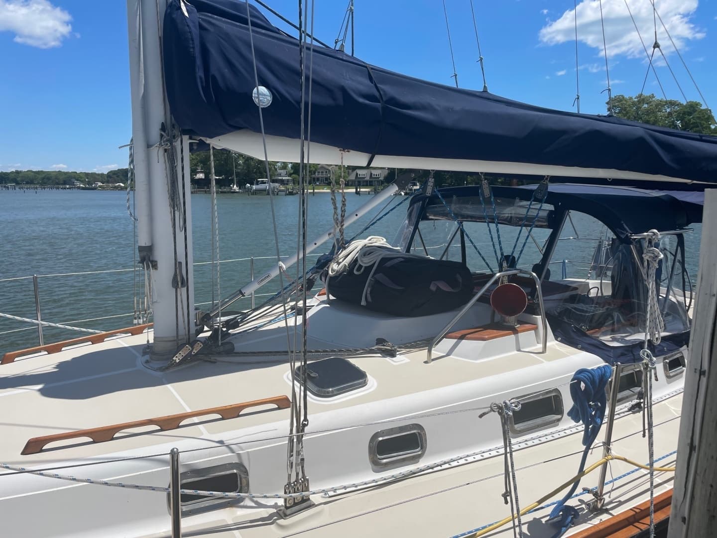 2001 Tartan 3700