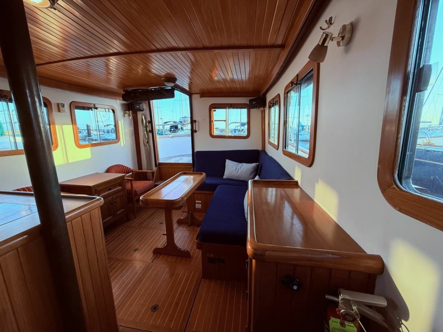 1987 Lord Nelson Victory Tug