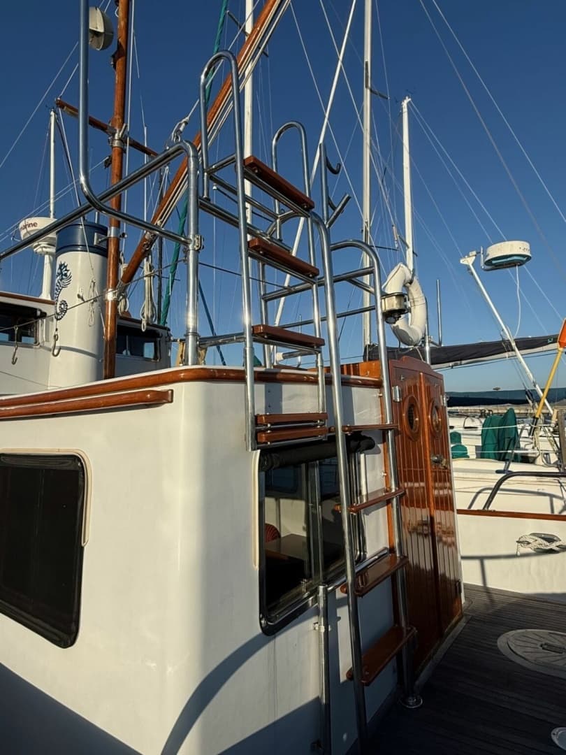 1987 Lord Nelson Victory Tug