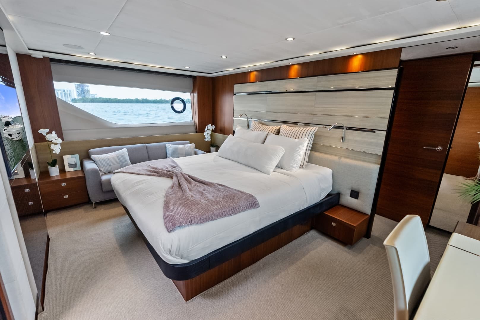 2014 Princess S72