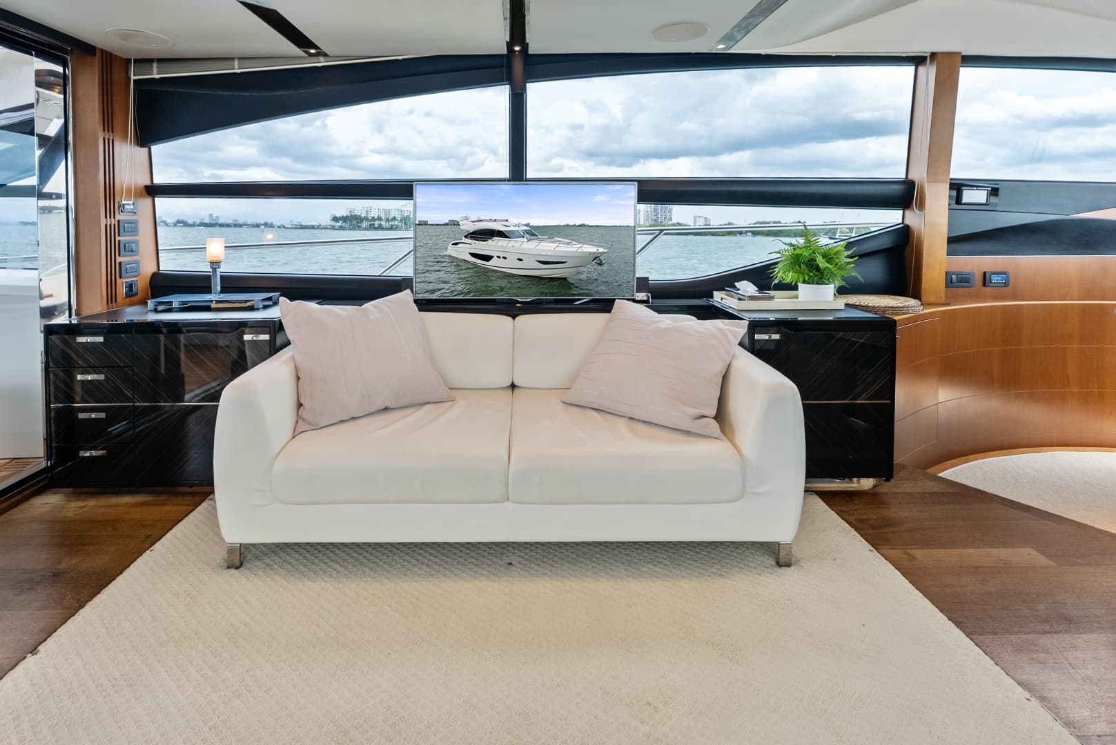 2014 Princess S72