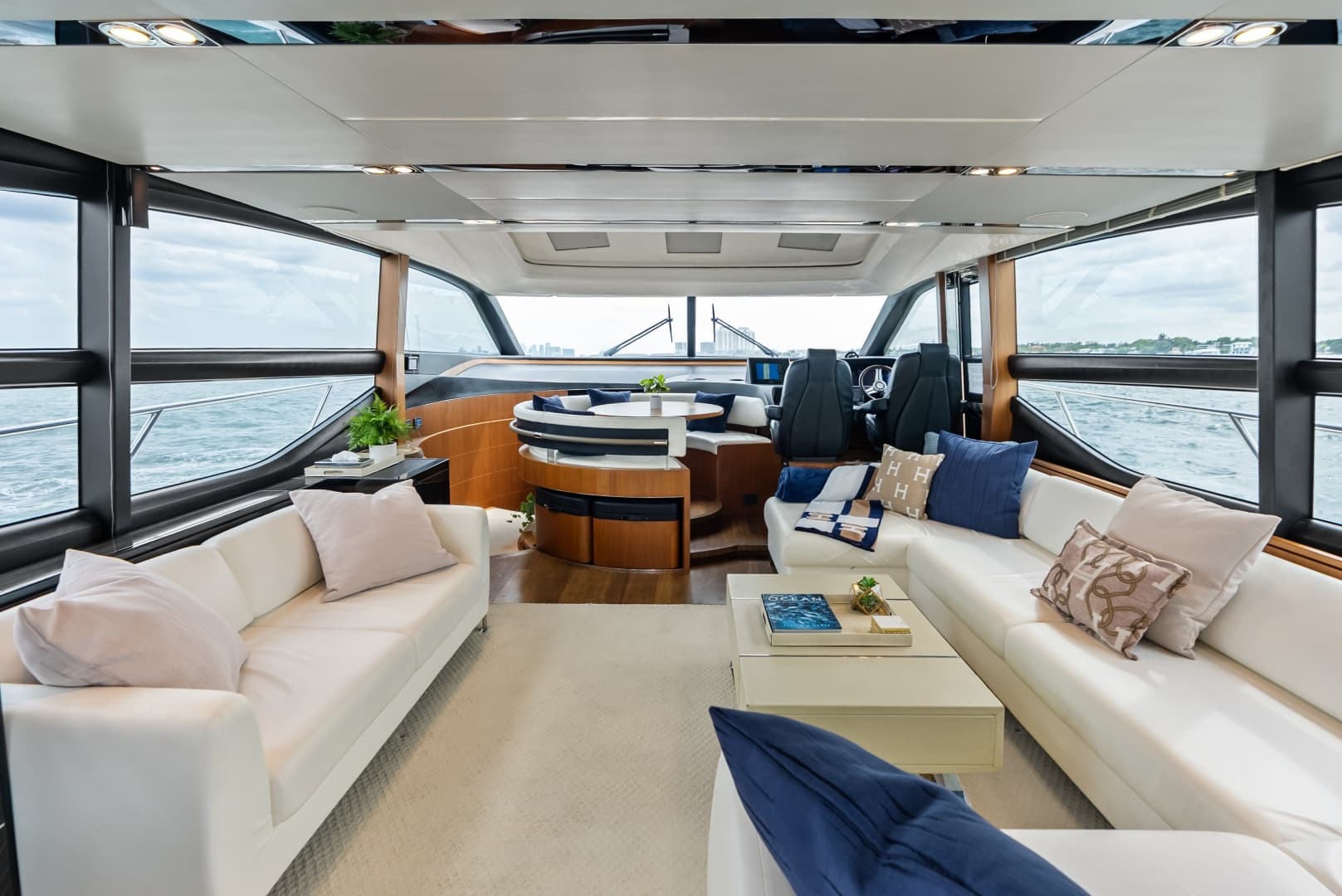 2014 Princess S72