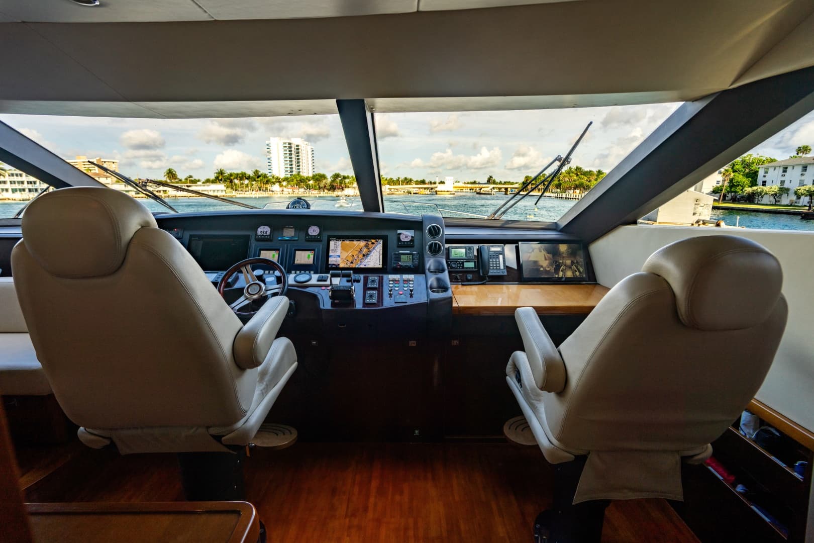 2010 Princess 95 M/Y