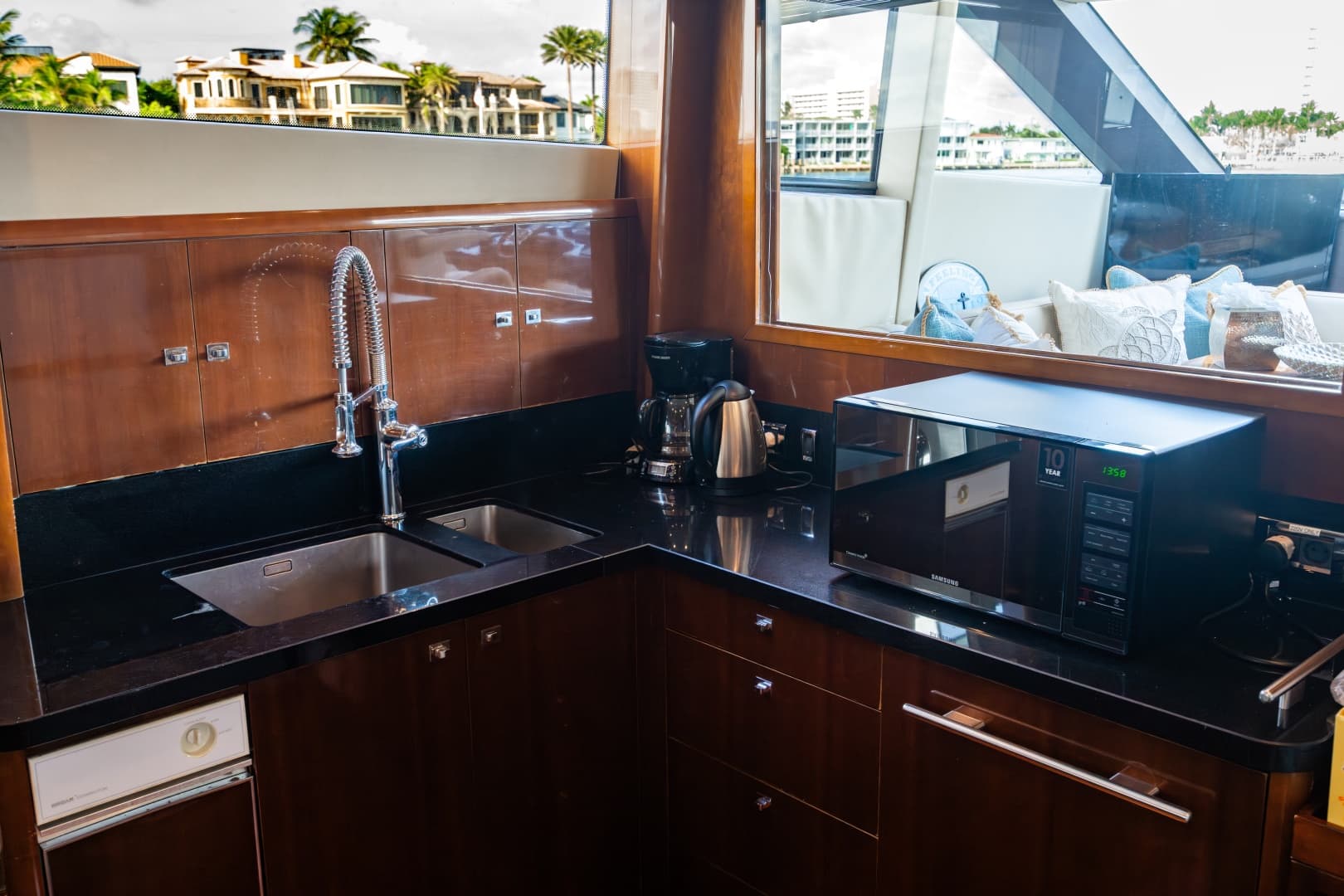 2010 Princess 95 M/Y