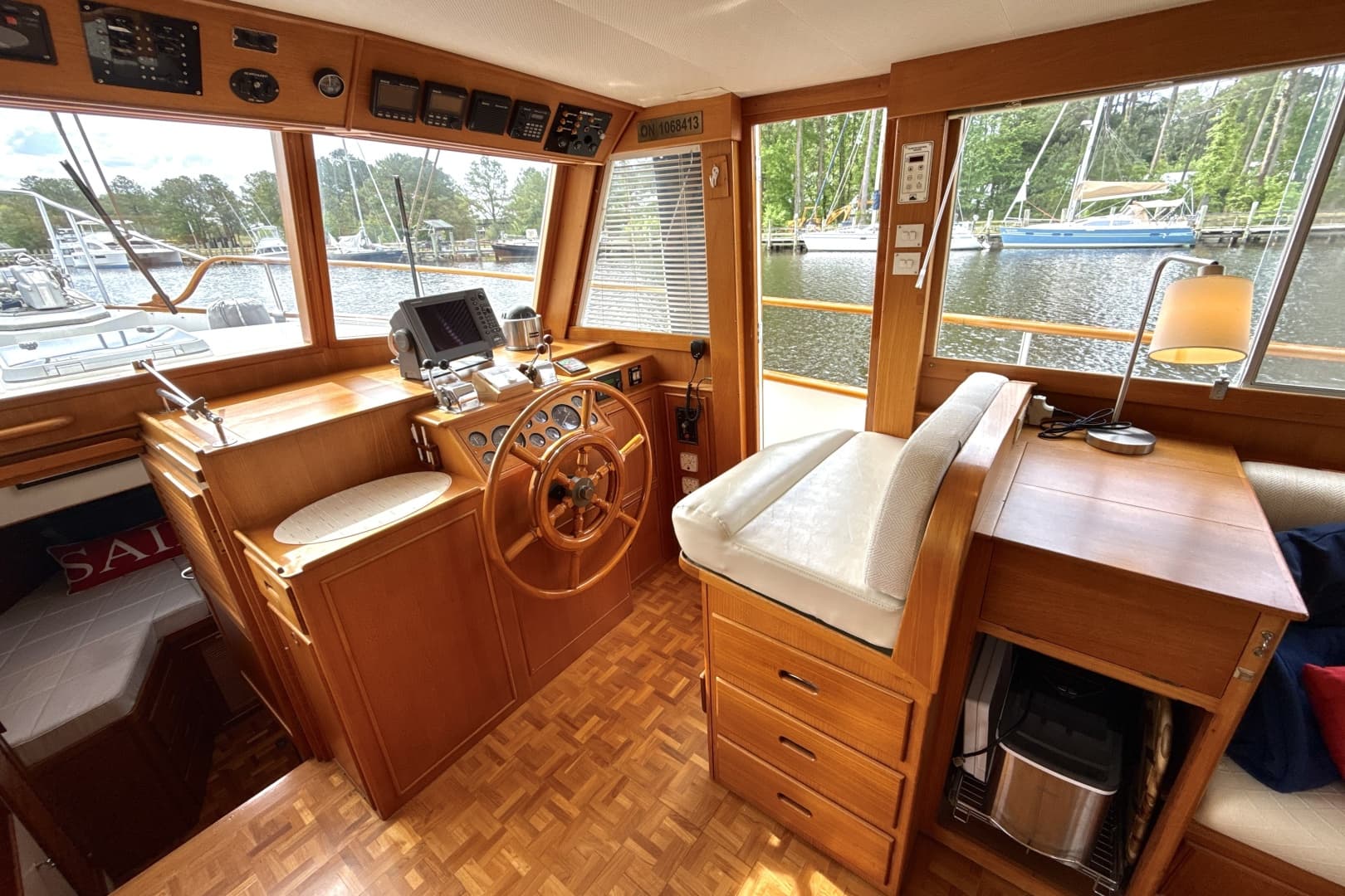 Helm Door