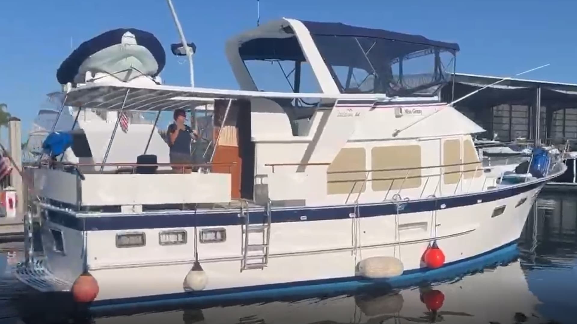 1990 DeFever Offshore Cruiser