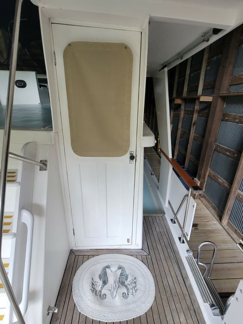 1990 DeFever Offshore Cruiser