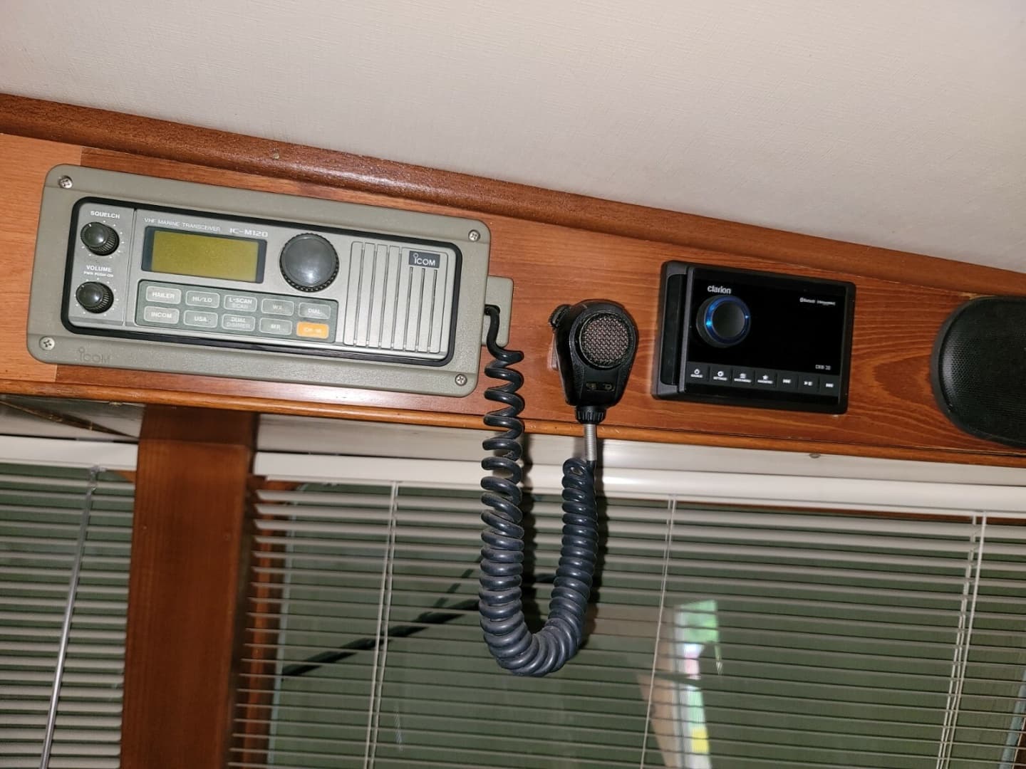 1990 DeFever Offshore Cruiser