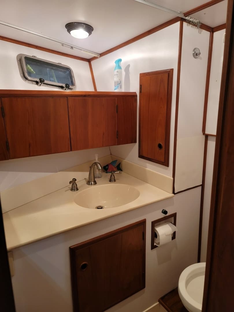 1990 DeFever Offshore Cruiser