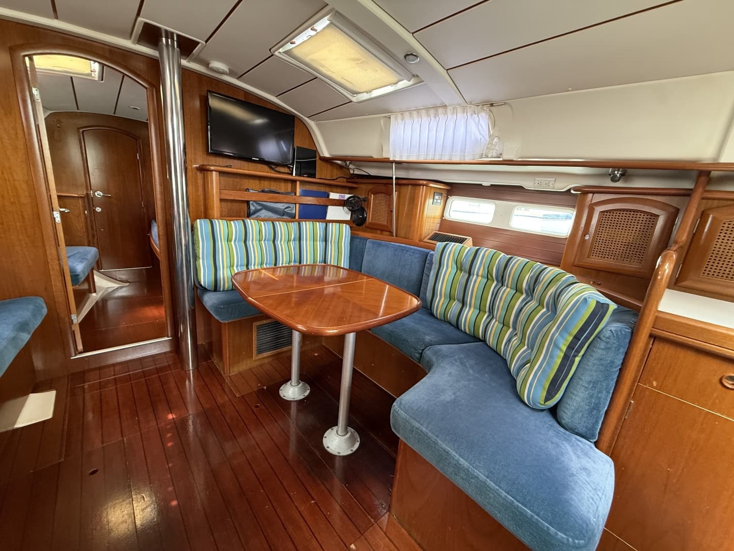 1998 Beneteau 411