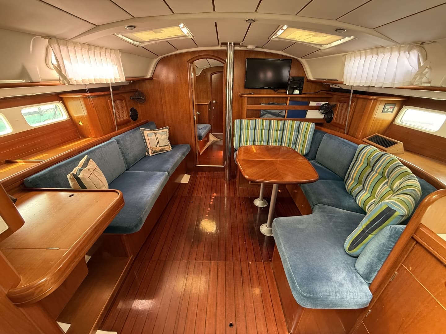 1998 Beneteau 411