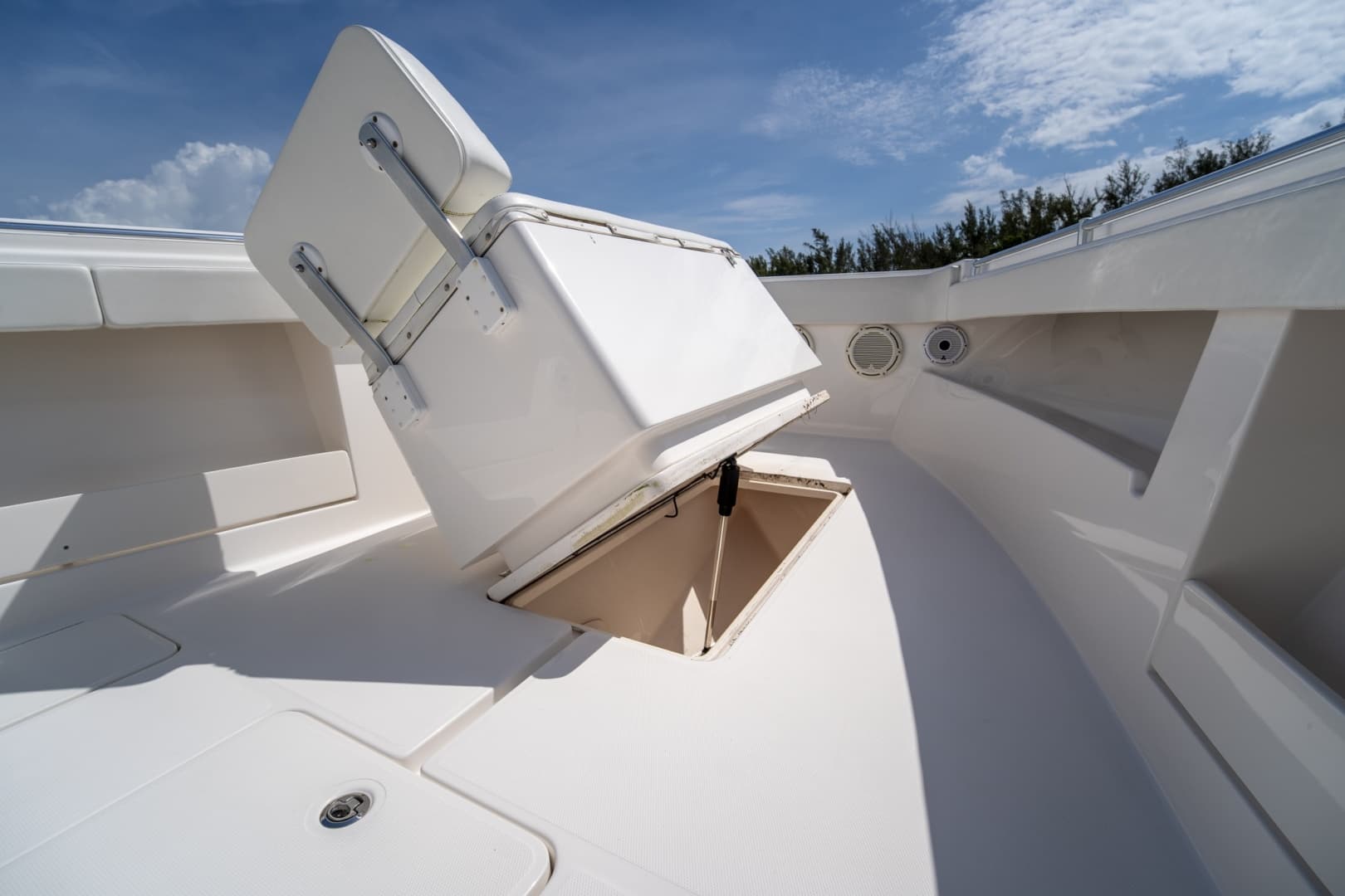 2017 Invincible 39 Open Fisherman