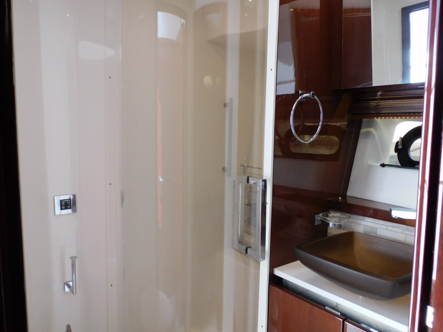 2019 Sea Ray 550L