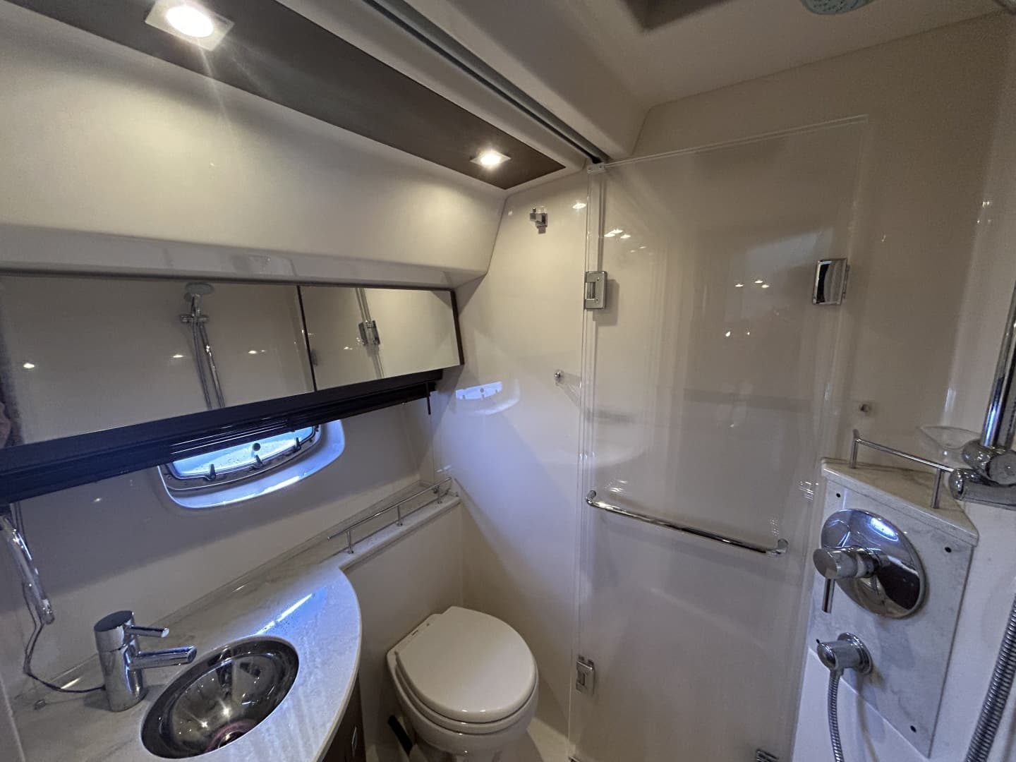 2012 Sea Ray 450 Sedan Bridge
