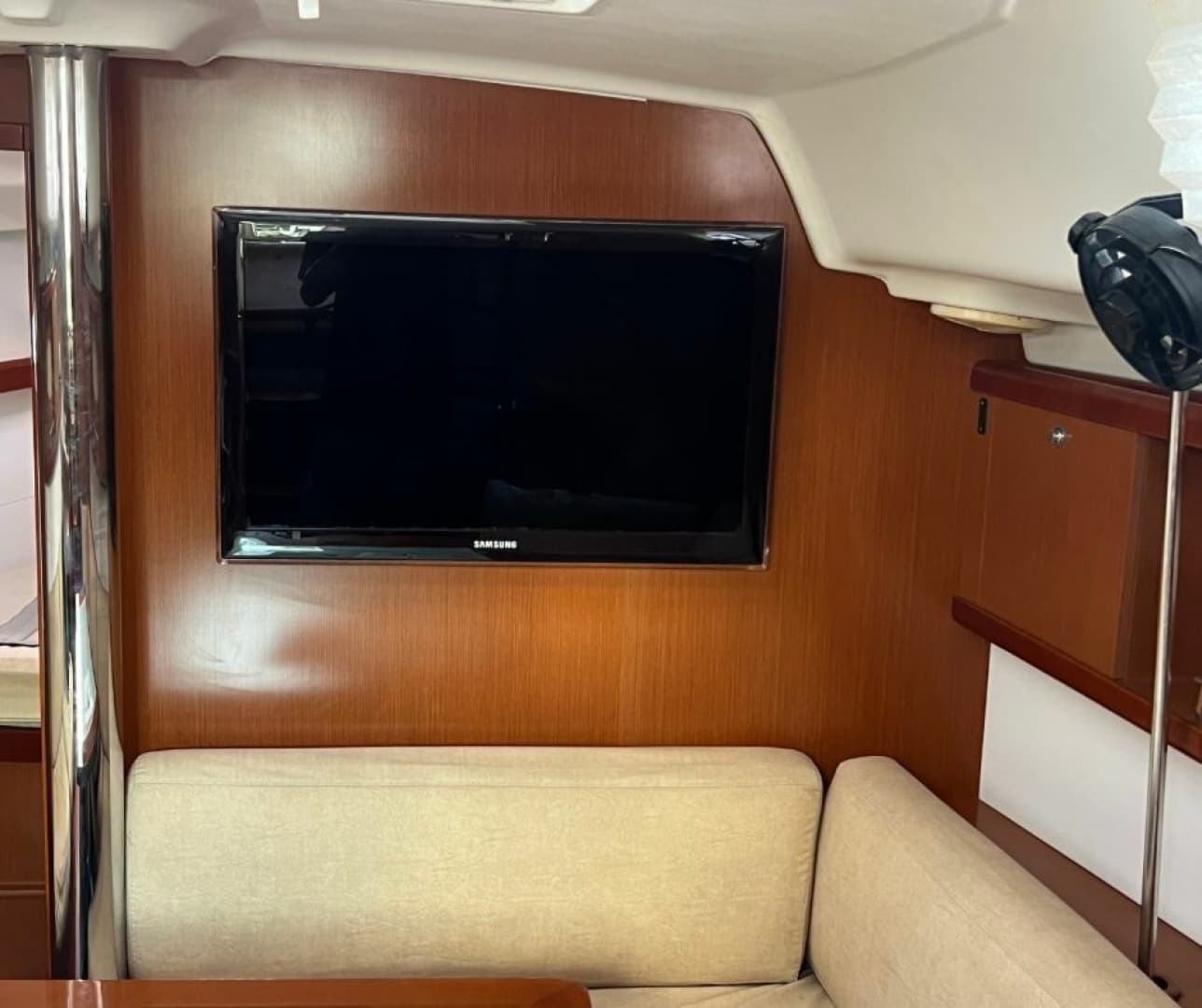 2011 Beneteau Oceanis 40