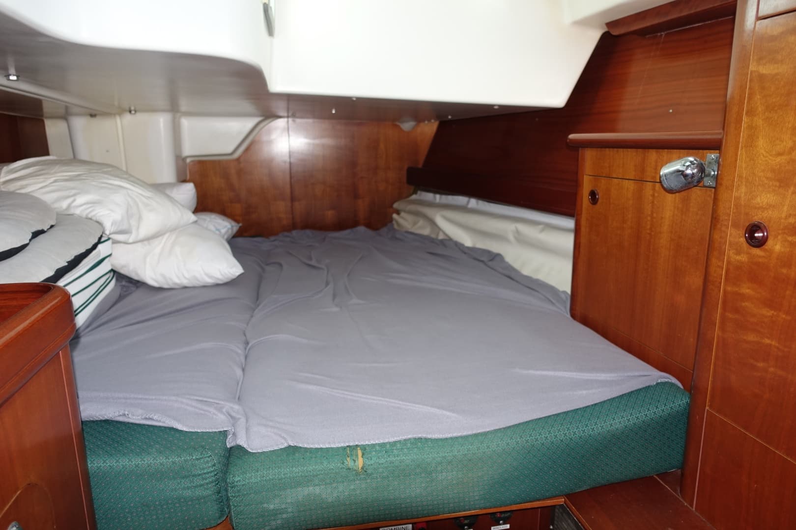 2001 Beneteau 461