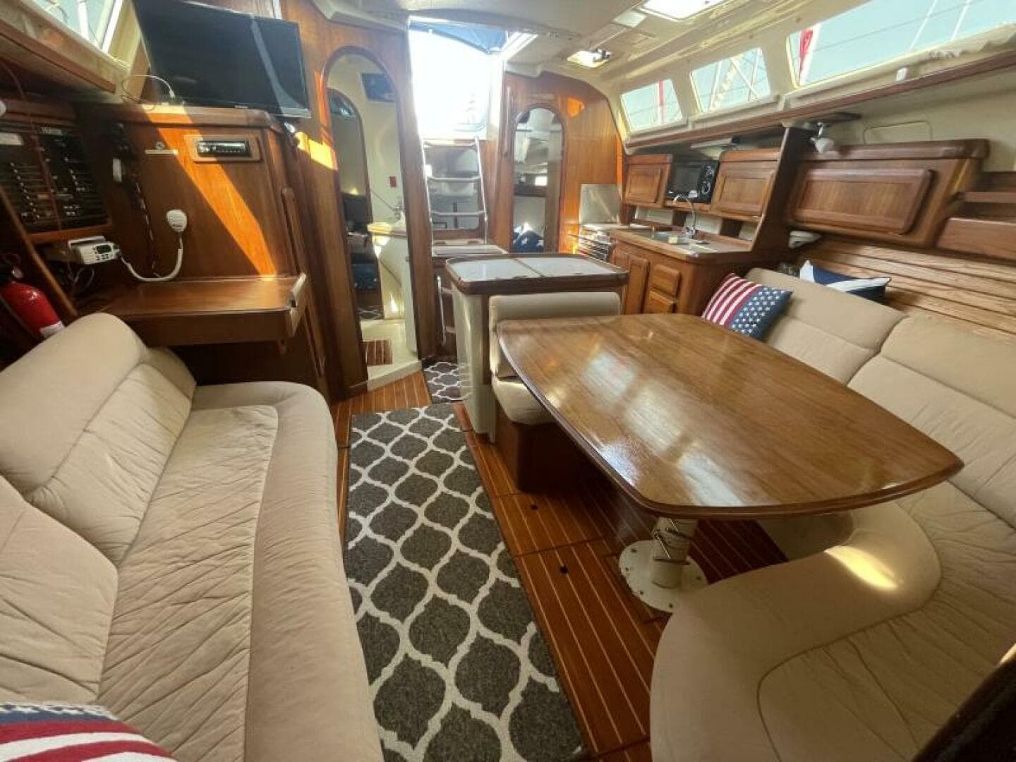 1991 Hunter 36 Vision