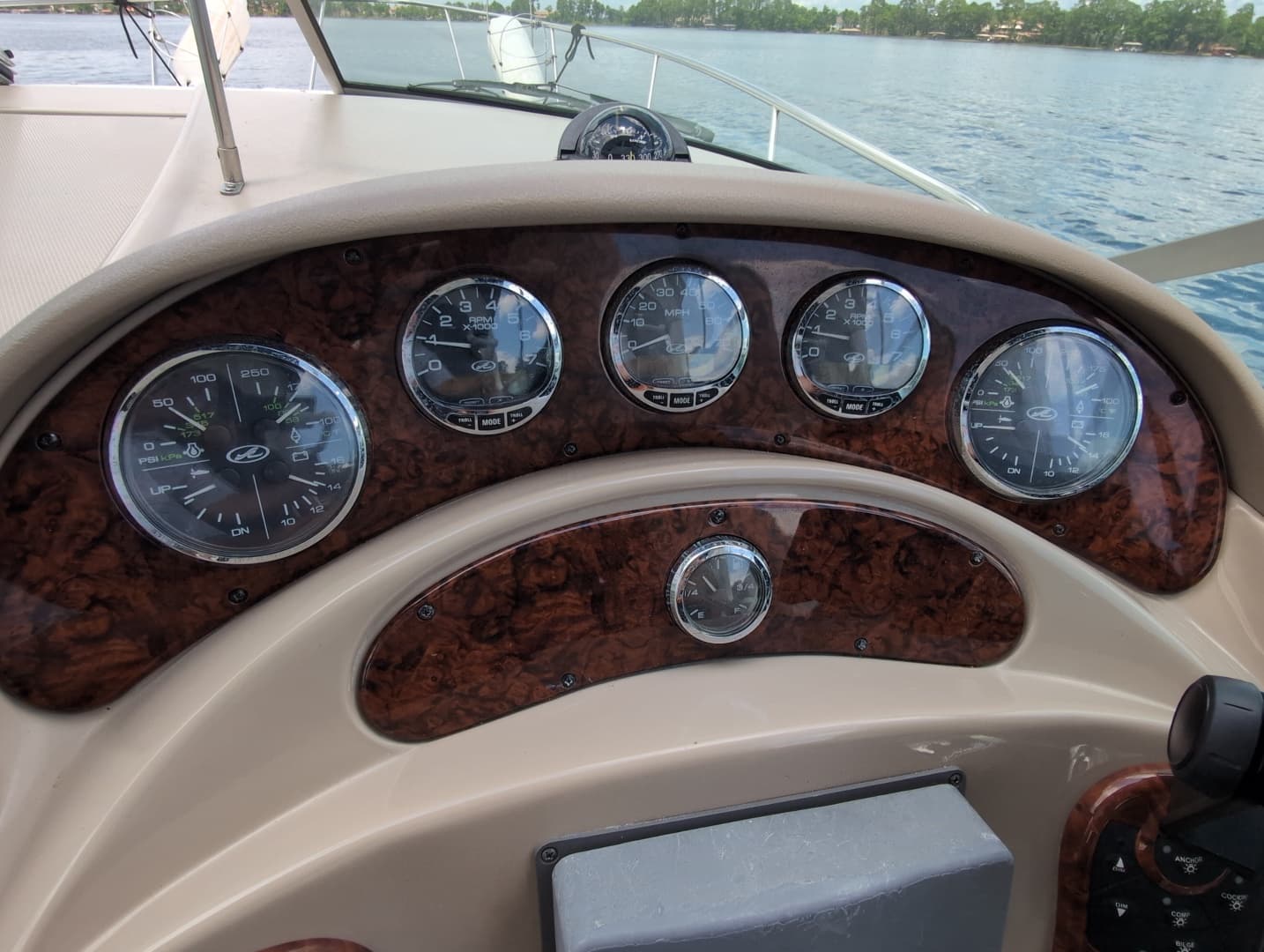 2005 Sea Ray 