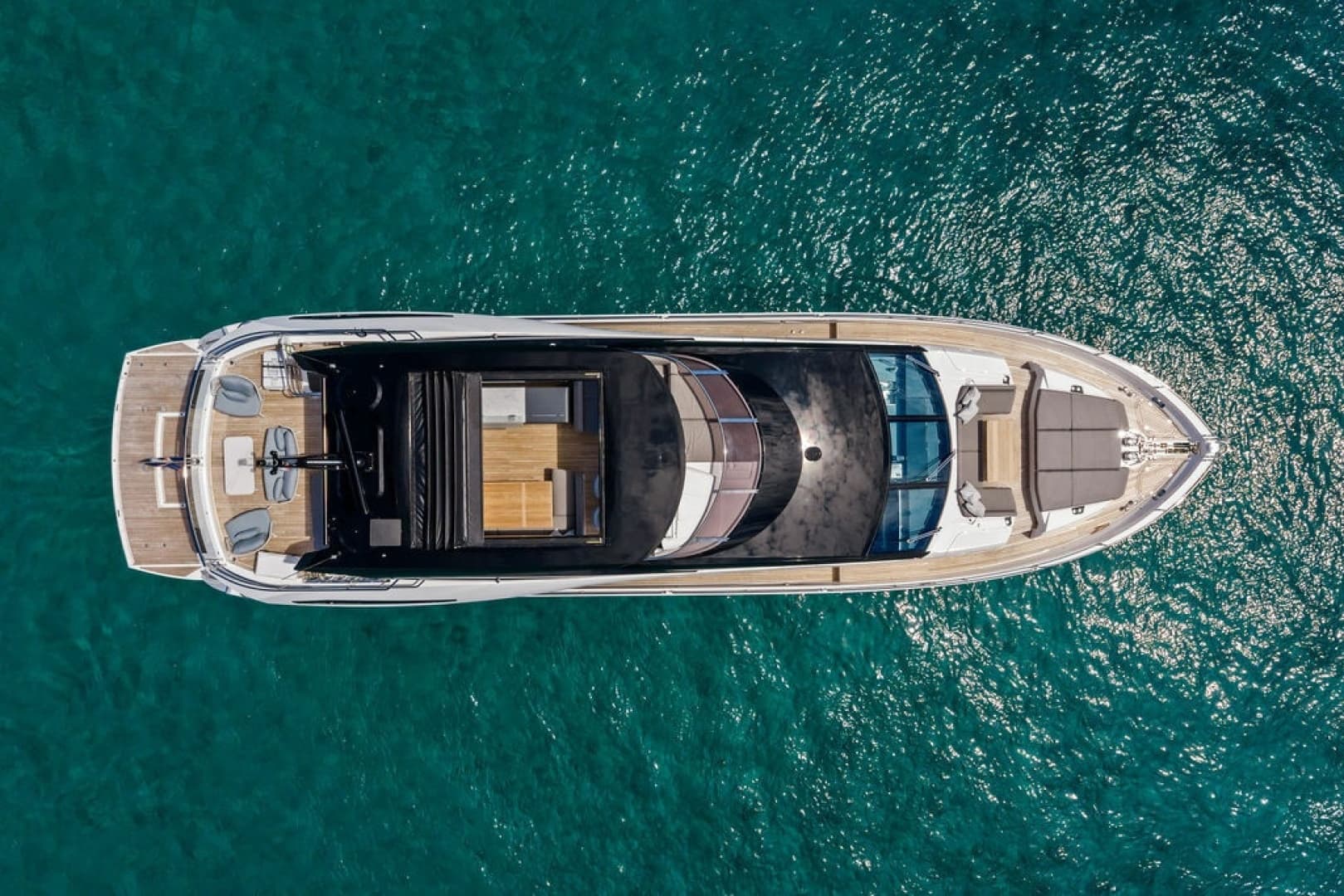 2026 Sunseeker 88 Yacht