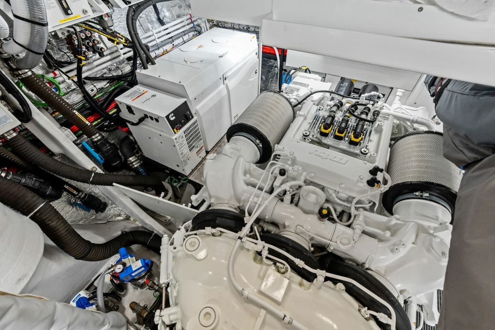 2026 Sunseeker 88 Yacht