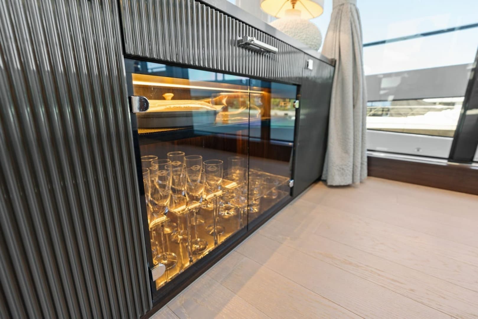 2026 Sunseeker 88 Yacht